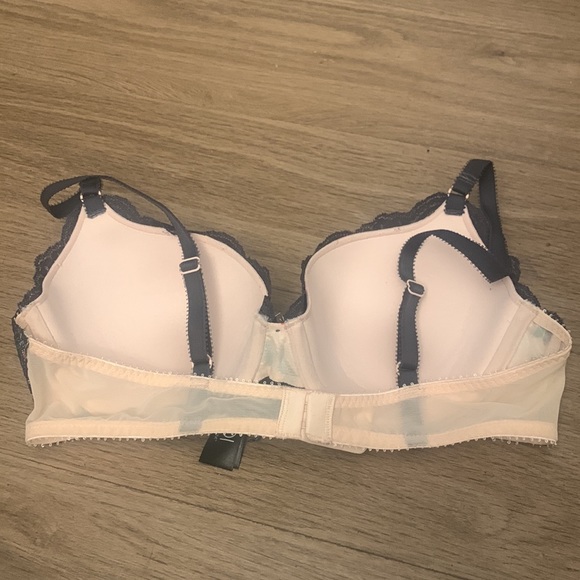 Bra - Picture 3 of 3